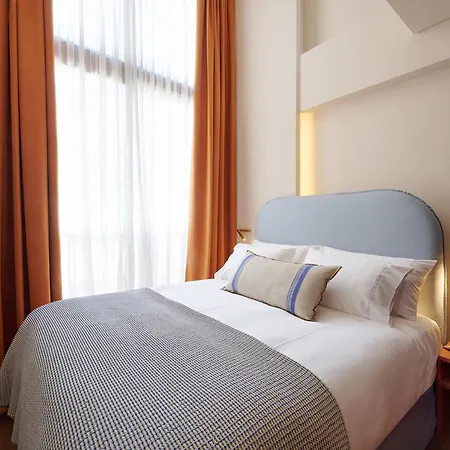 Loom Hotel *